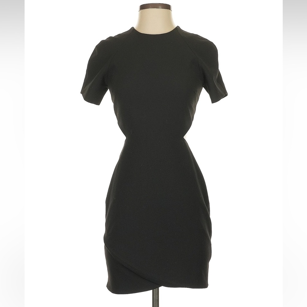 Elizabeth and James Black Sheath Dress Short Sleeve Crew Neck